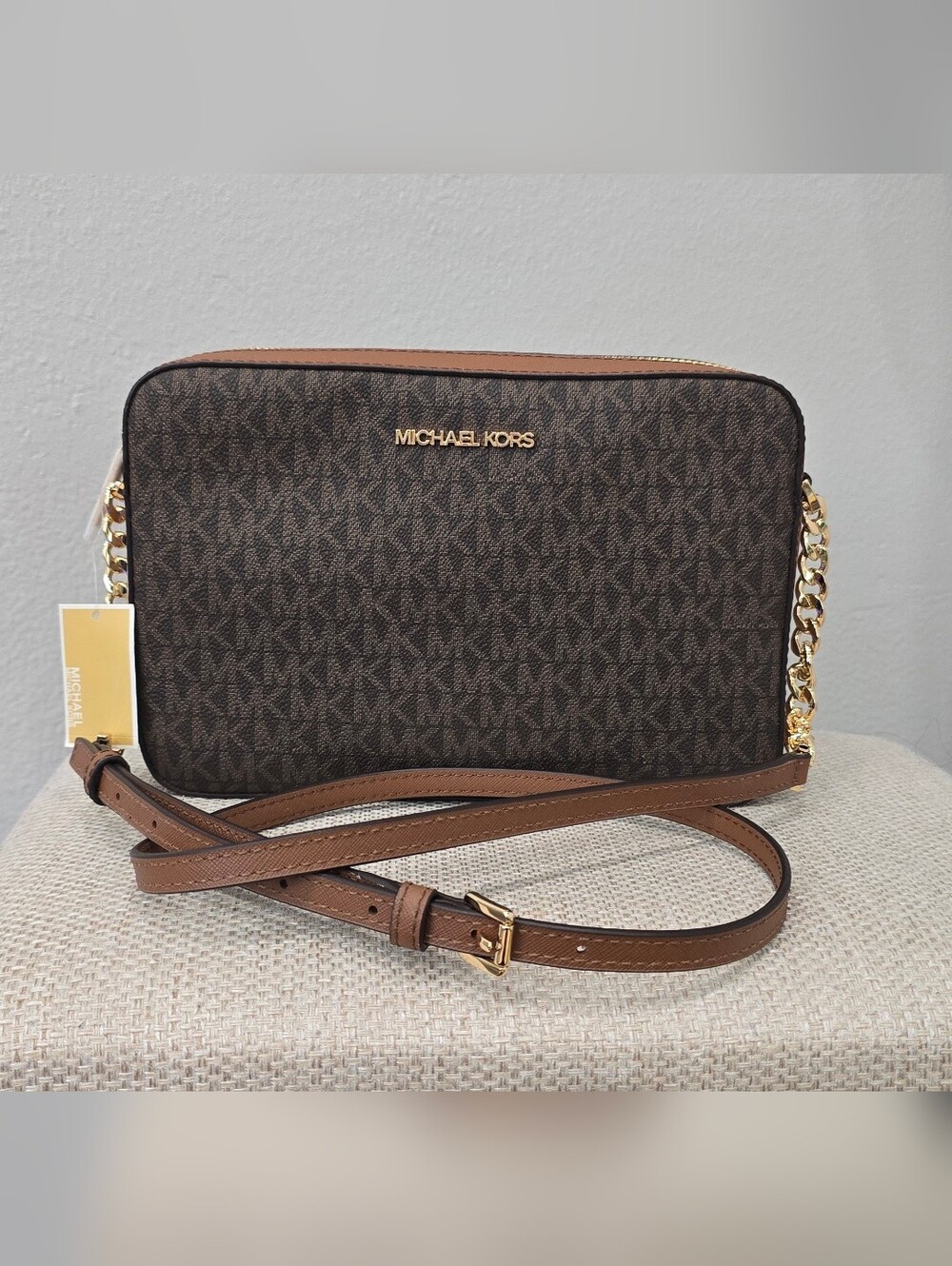 Michael Kors Jet Set Large Logo Crossbody Bag Brown NWT - Picture 3 of 13